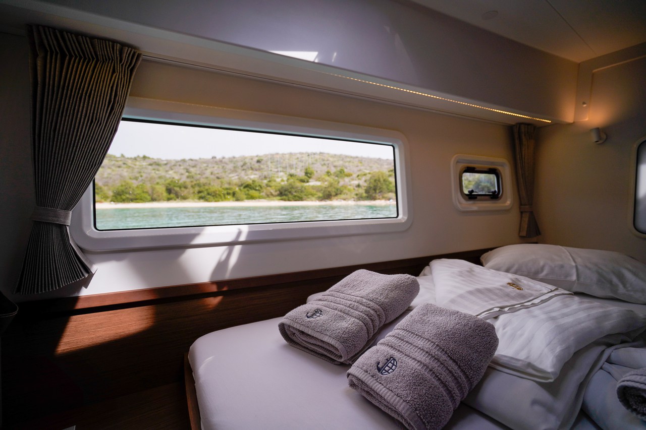 Lagoon 42 - 4 + 2 cab. — photo 21