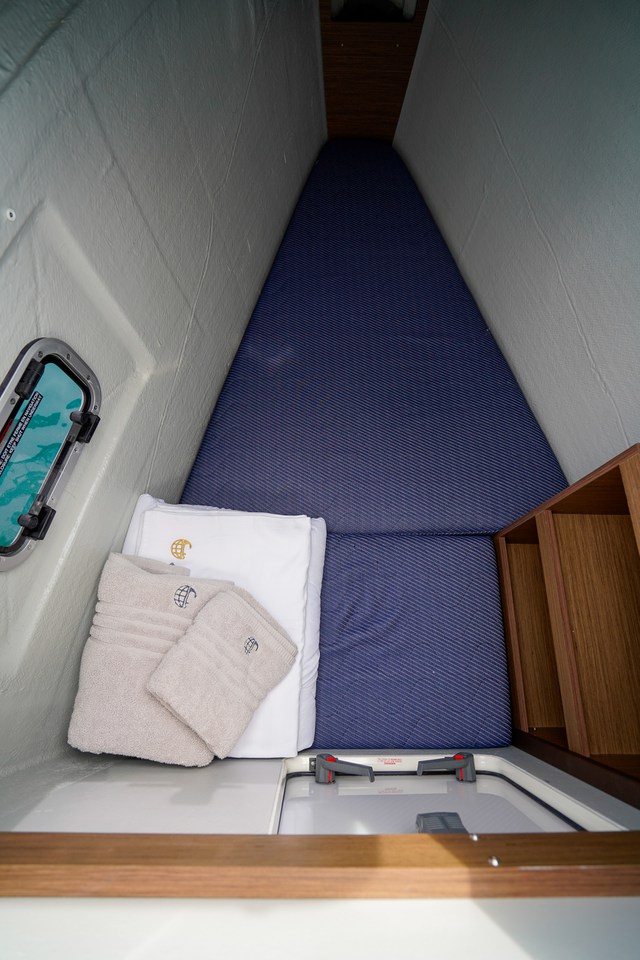 Lagoon 42 - 4 + 2 cab. — photo 24