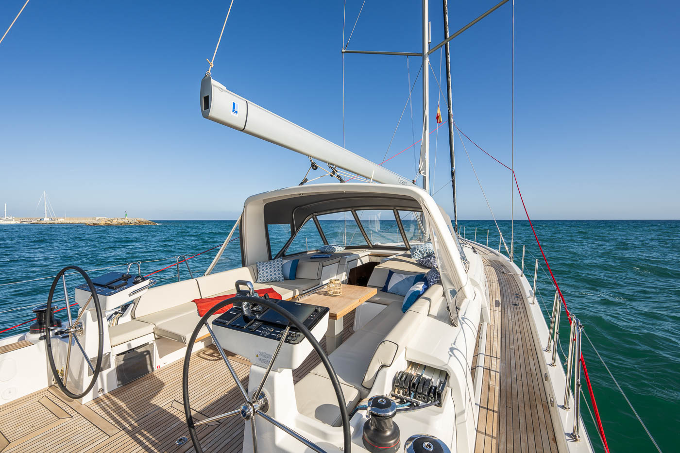 Oceanis 60 - 3 + 1 cab. — photo 10
