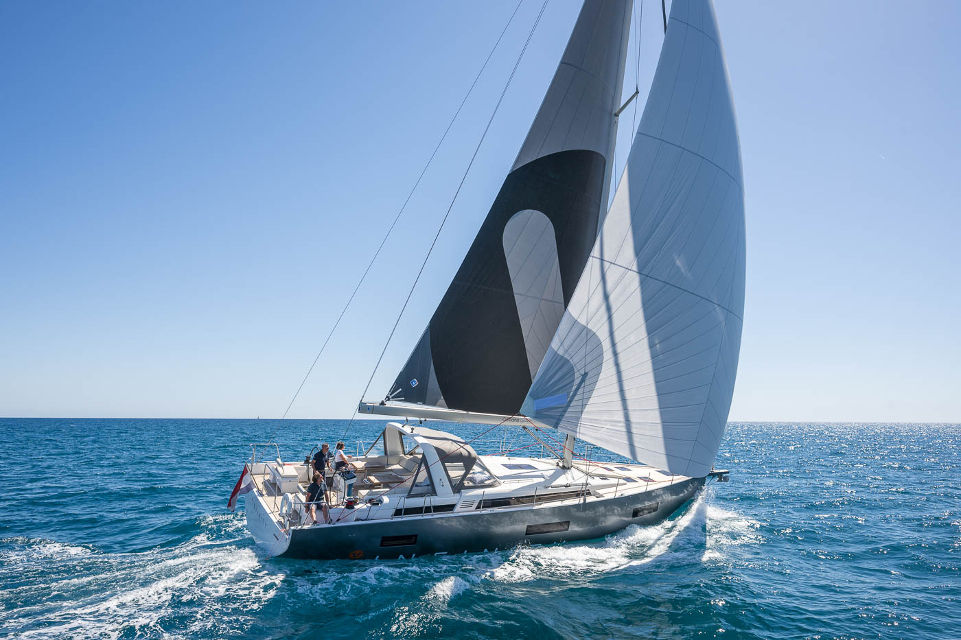 Oceanis 60 - 3 + 1 cab. — photo 17