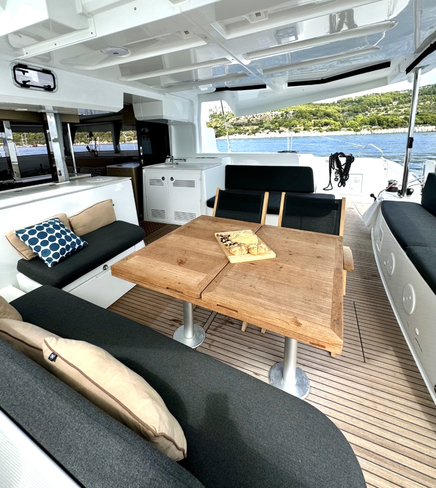 Lagoon 46 OW - 3 + 2 cab. — photo 6