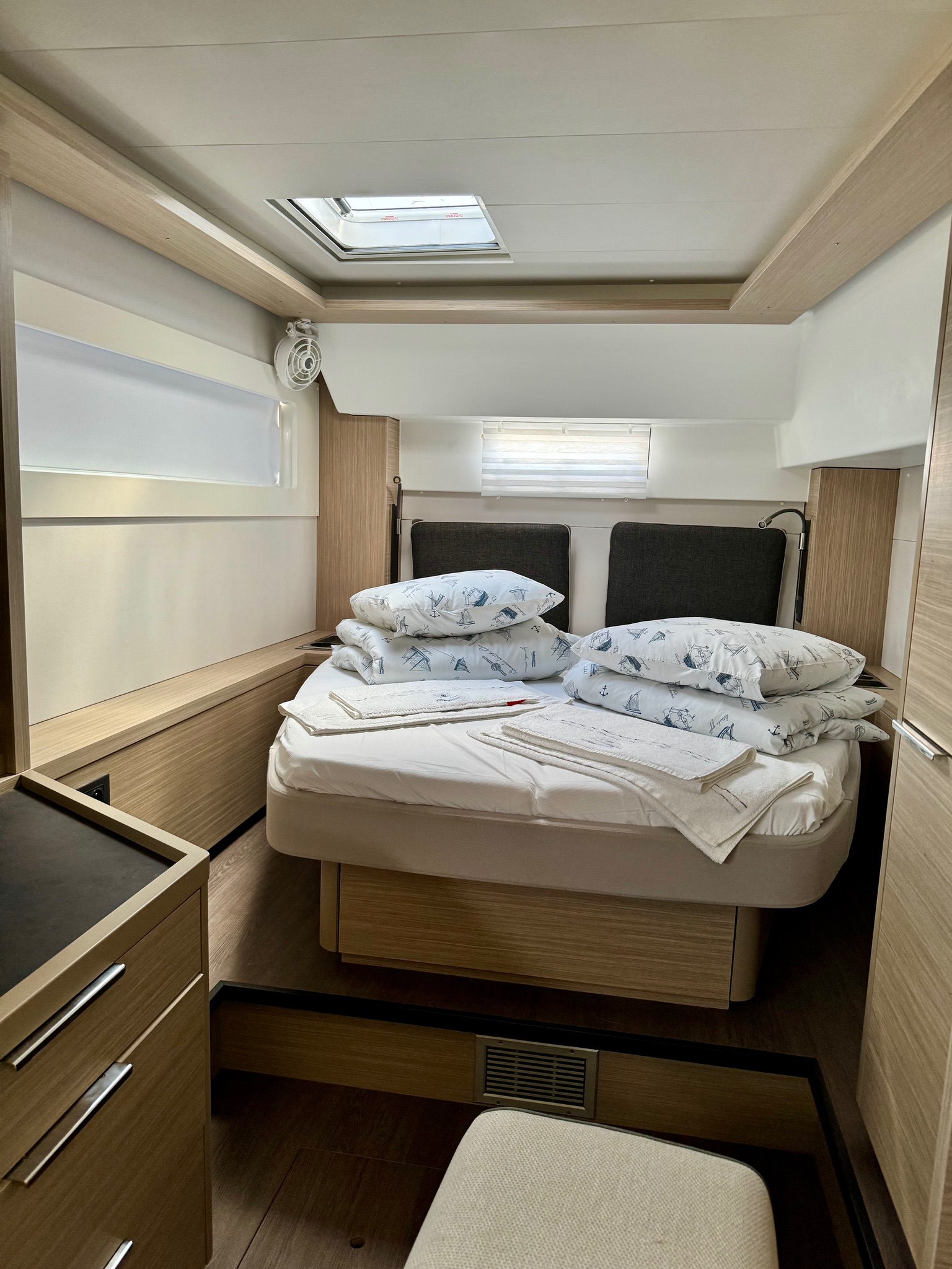 Lagoon 46 OW - 3 + 2 cab. — photo 10