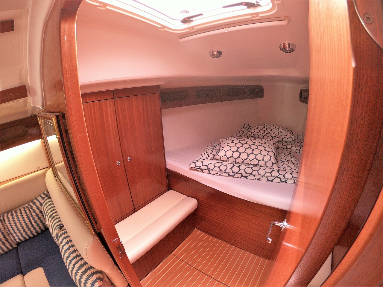 Bavaria 38 Match - 2 cab. — photo 9
