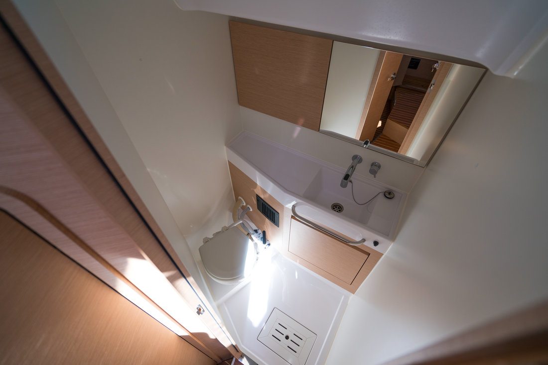 Elan Impression 50 - 5 + 1 cab. — photo 16
