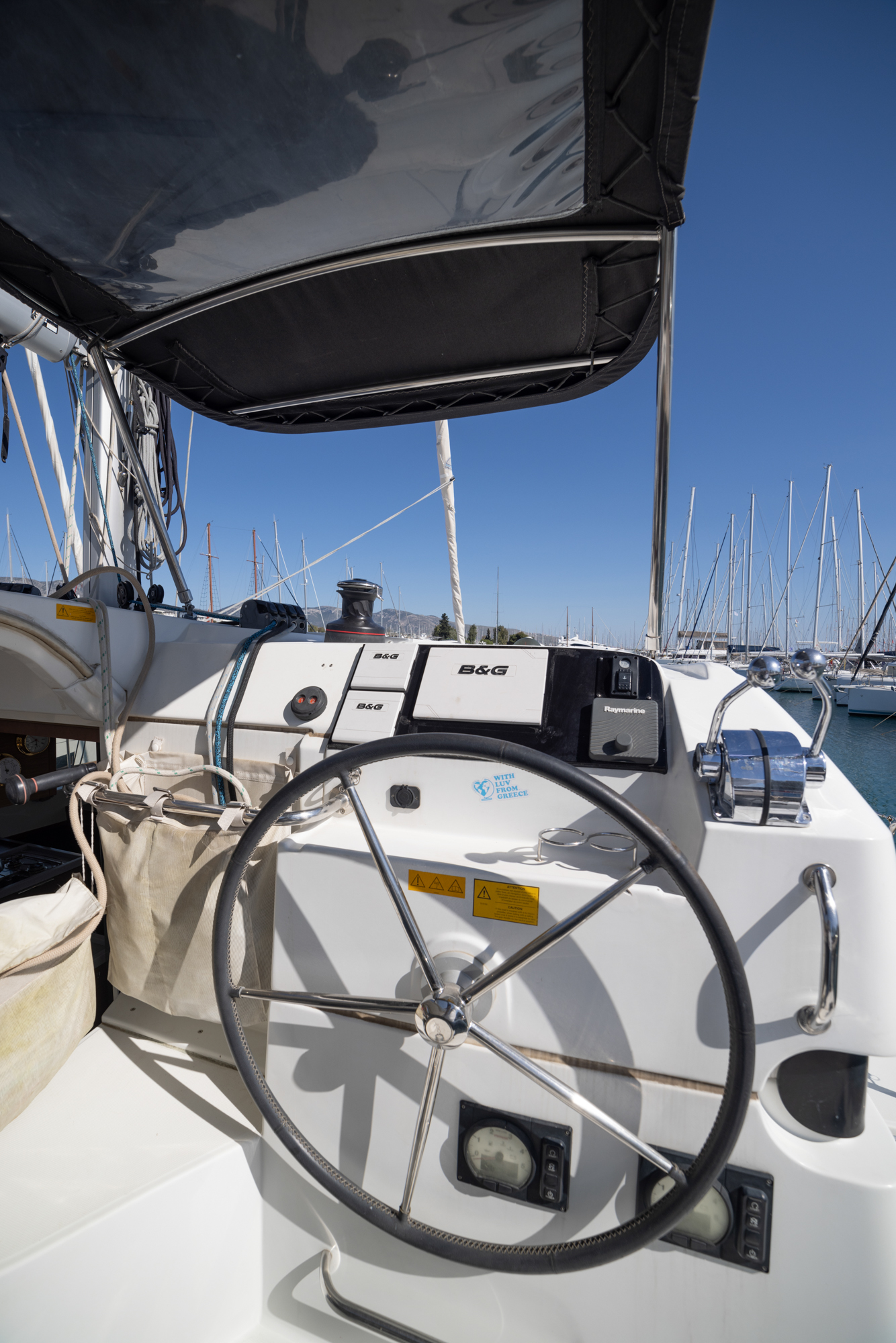 Lagoon 40 - 4 + 2 cab — photo 10