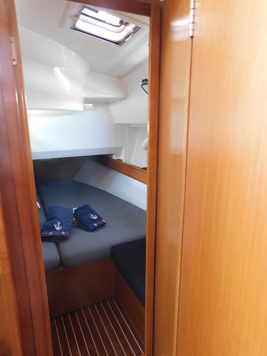 Bavaria Cruiser 36 — photo 13