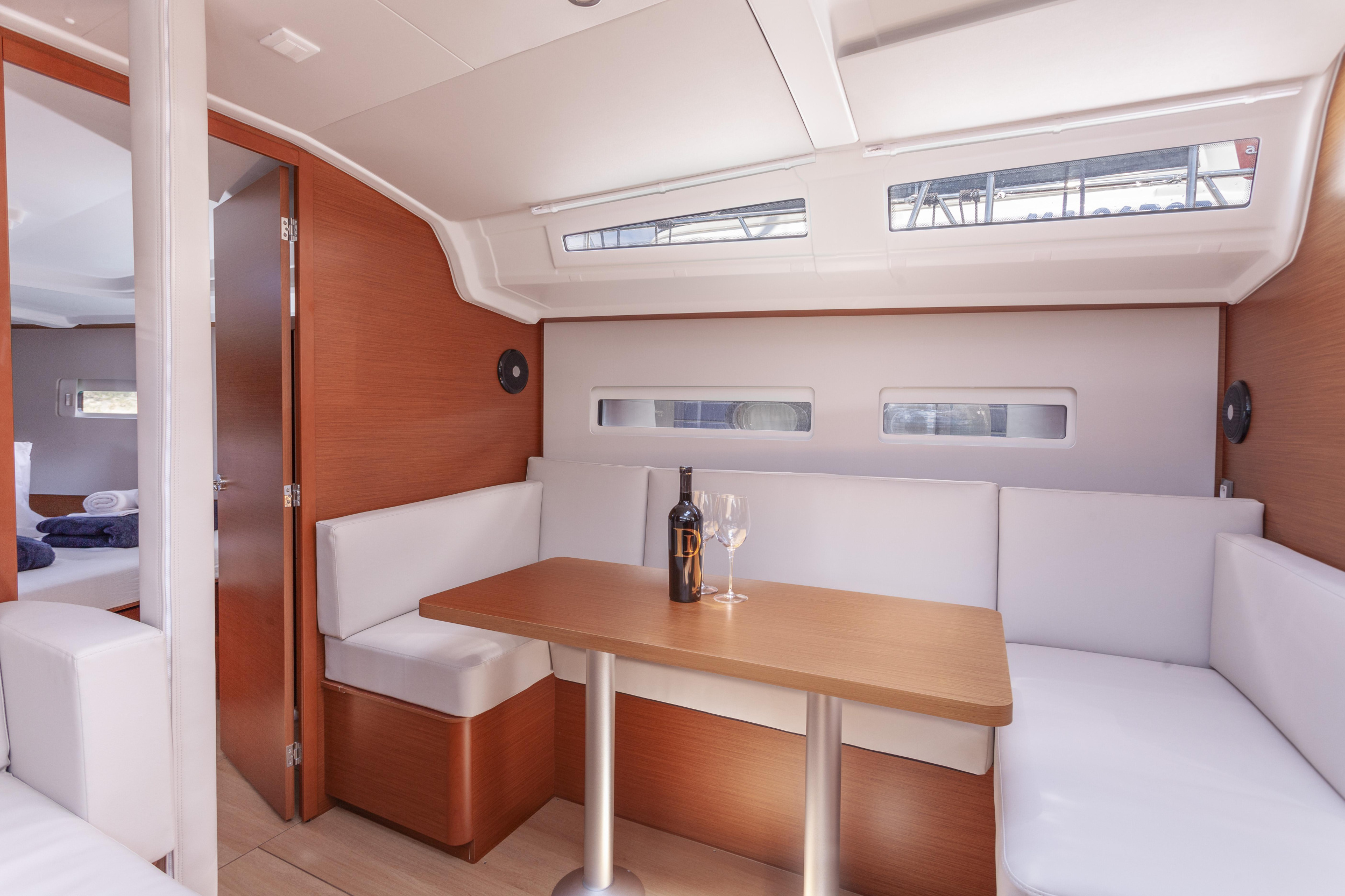 Sun Odyssey 410 - 3 cab. — photo 8