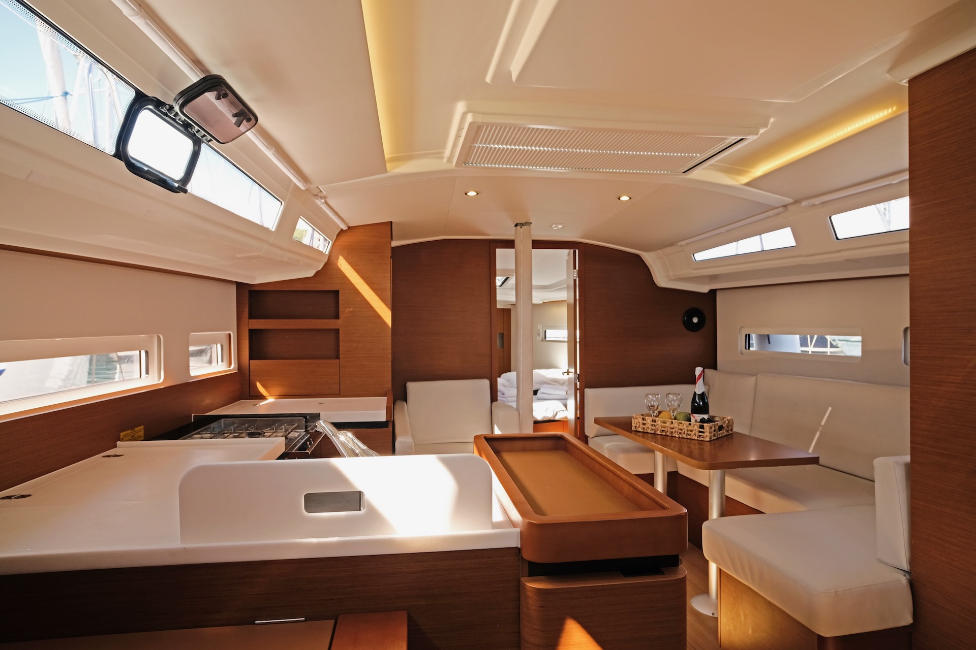Sun Odyssey 410 - 3 cab. — photo 14