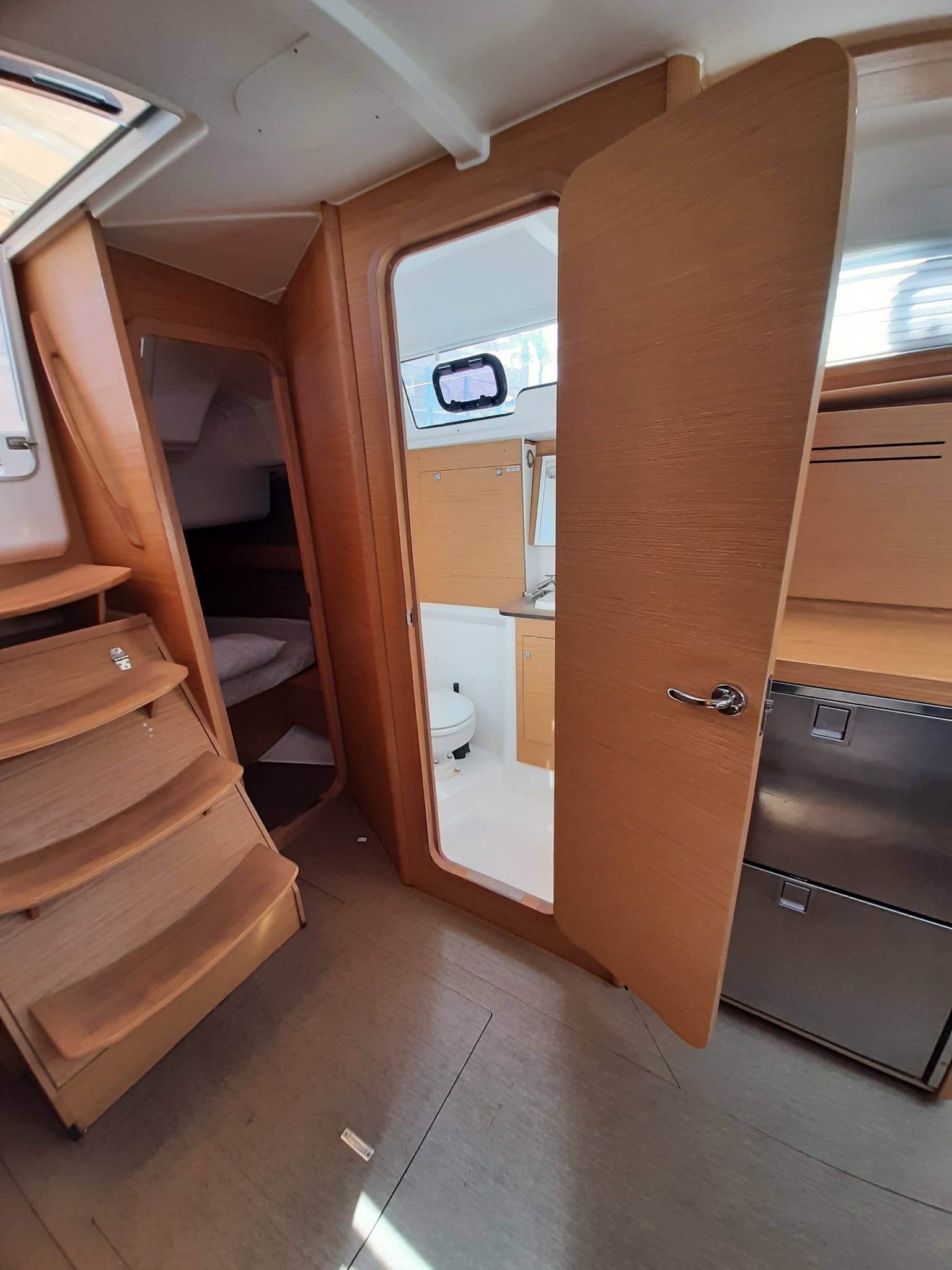Dufour 382 GL — photo 8