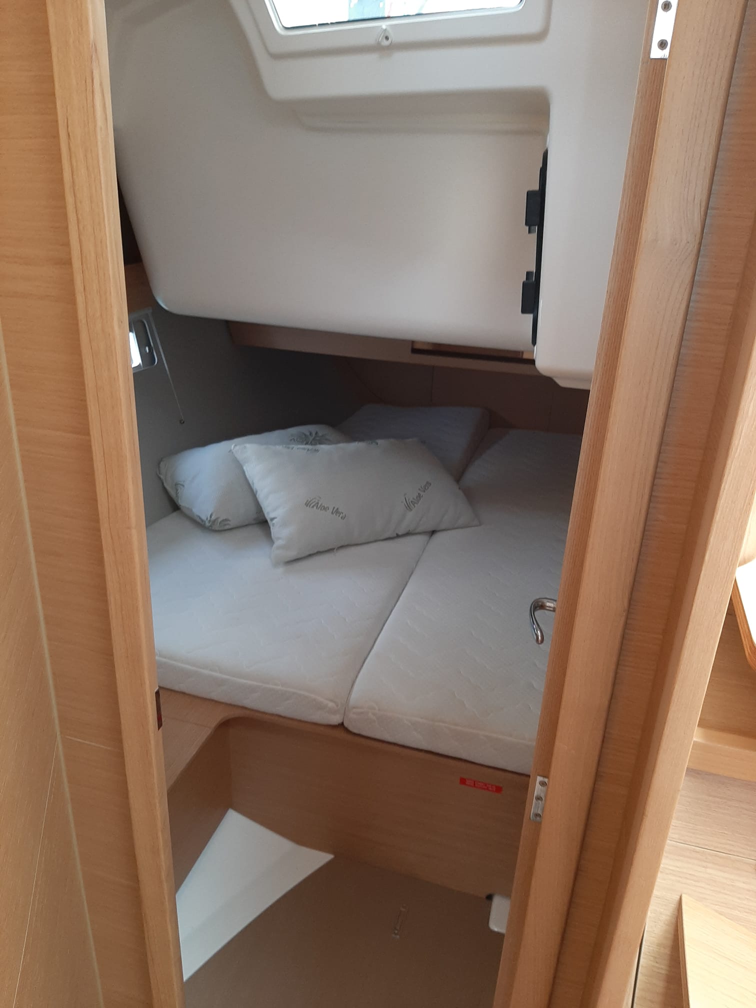 Dufour 390 GL — photo 10
