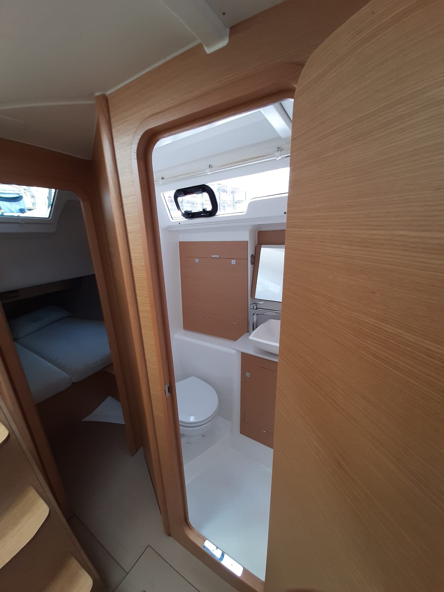 Dufour 390 GL — photo 15