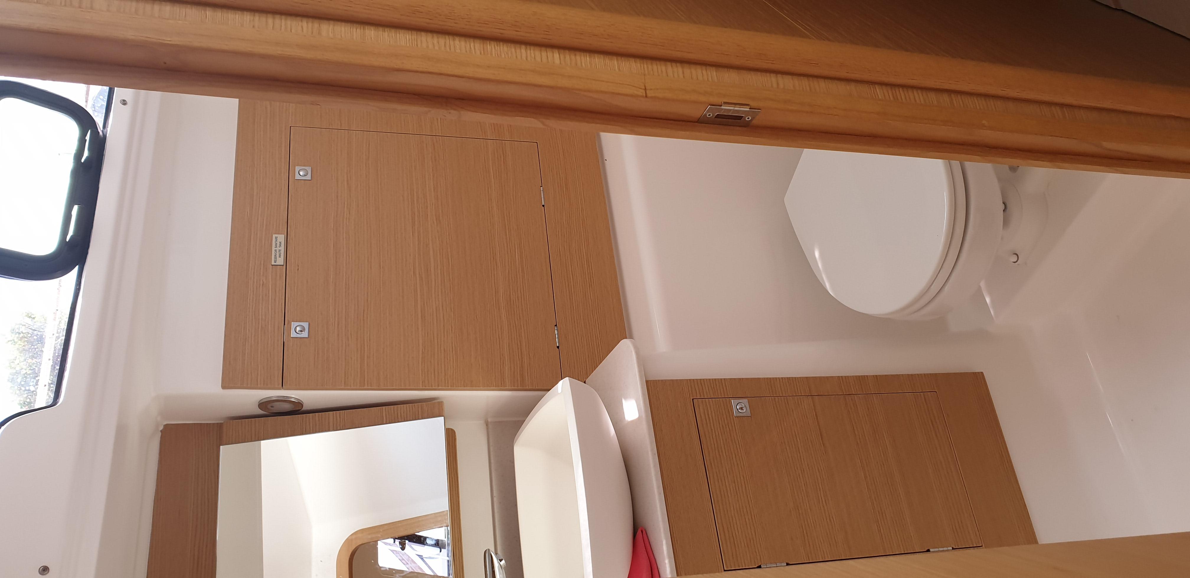 Dufour 390 GL — photo 18