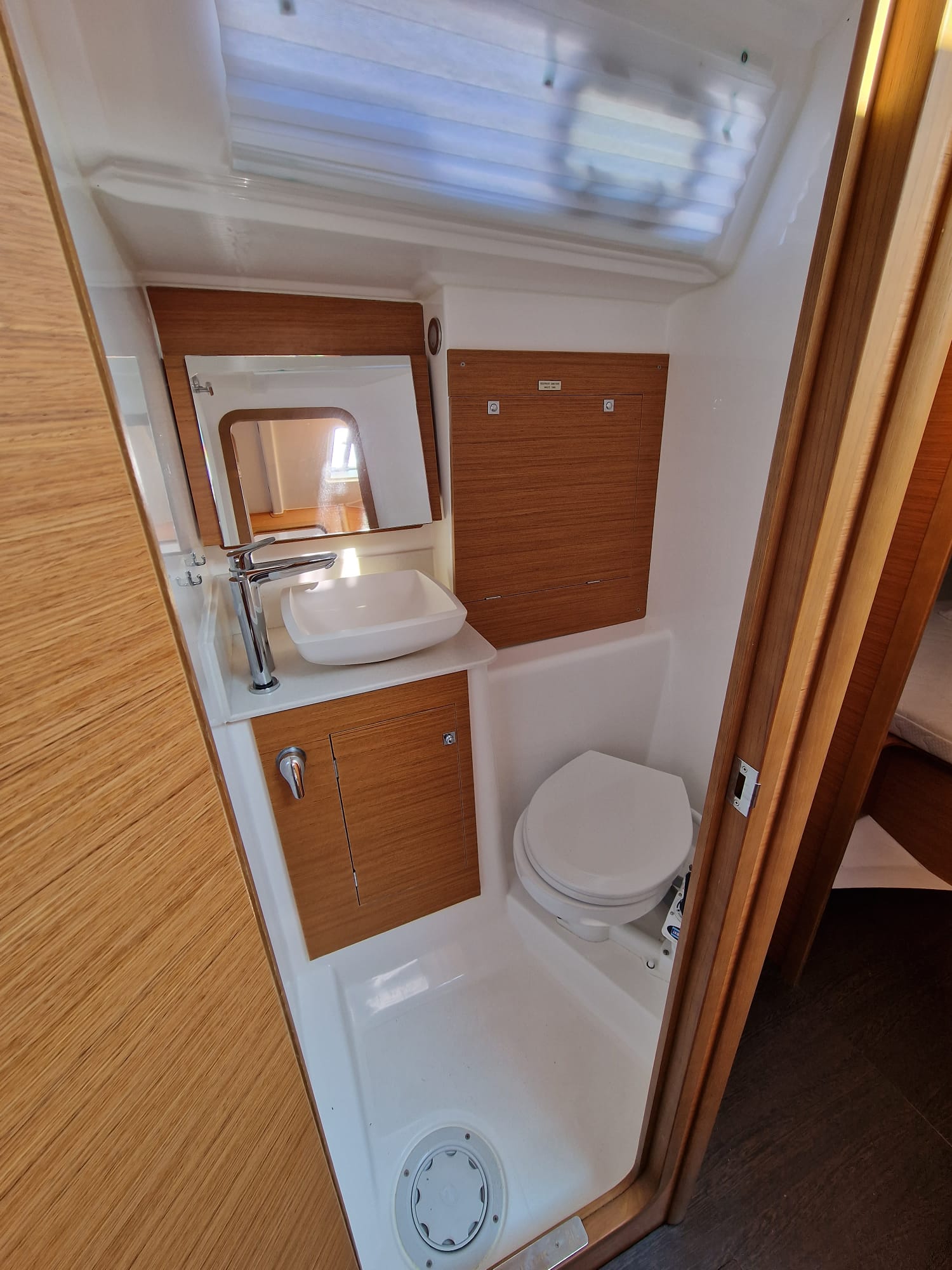 Dufour 390 GL — photo 10