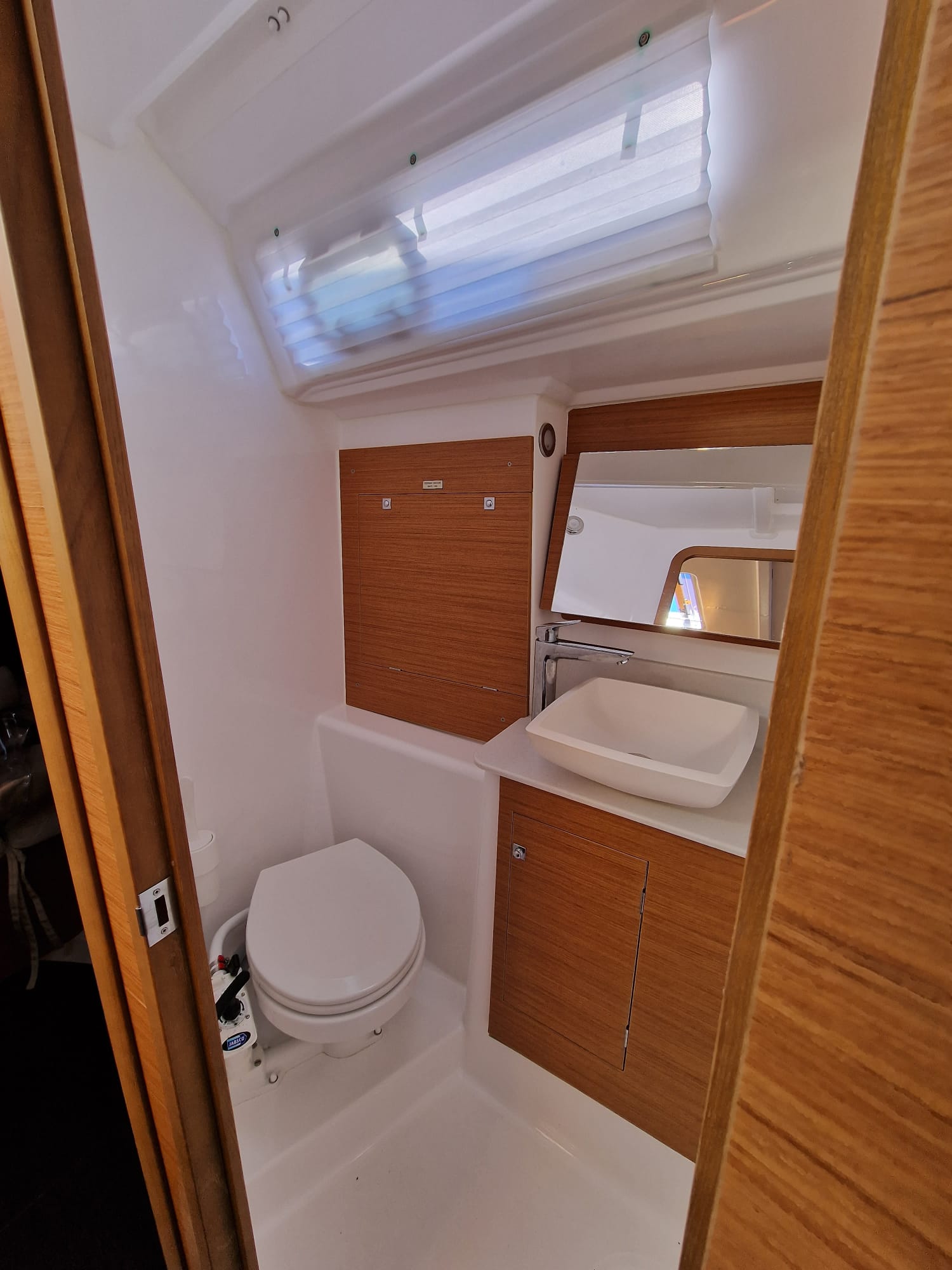 Dufour 390 GL — photo 11