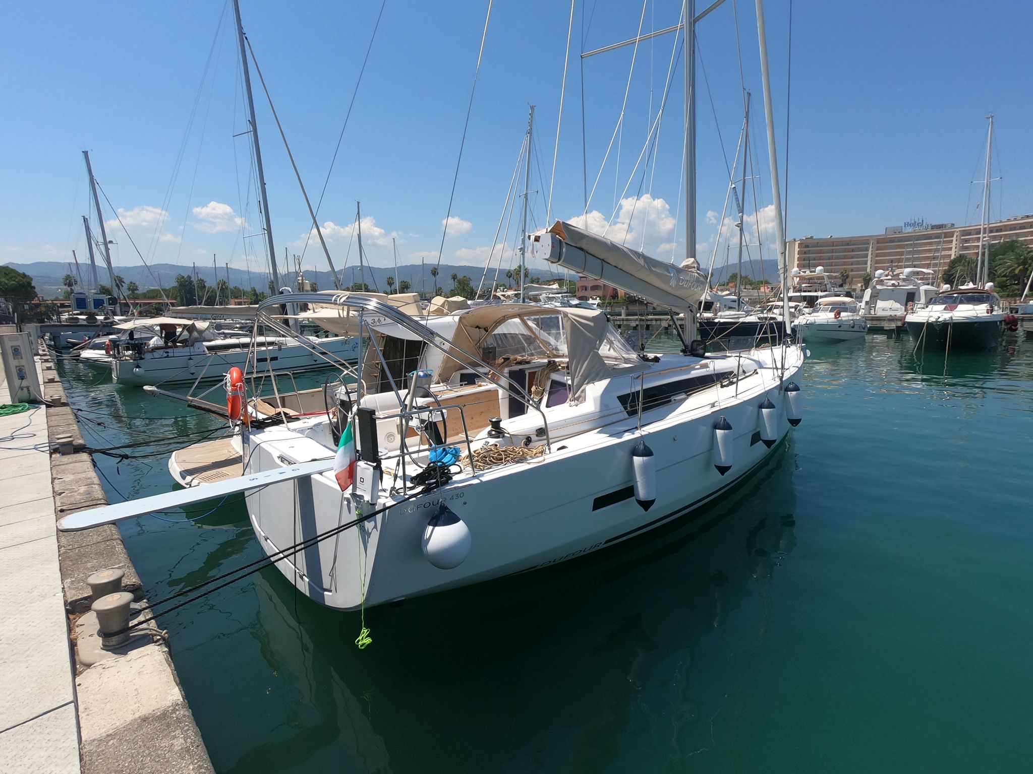Dufour 430 GL — photo 3