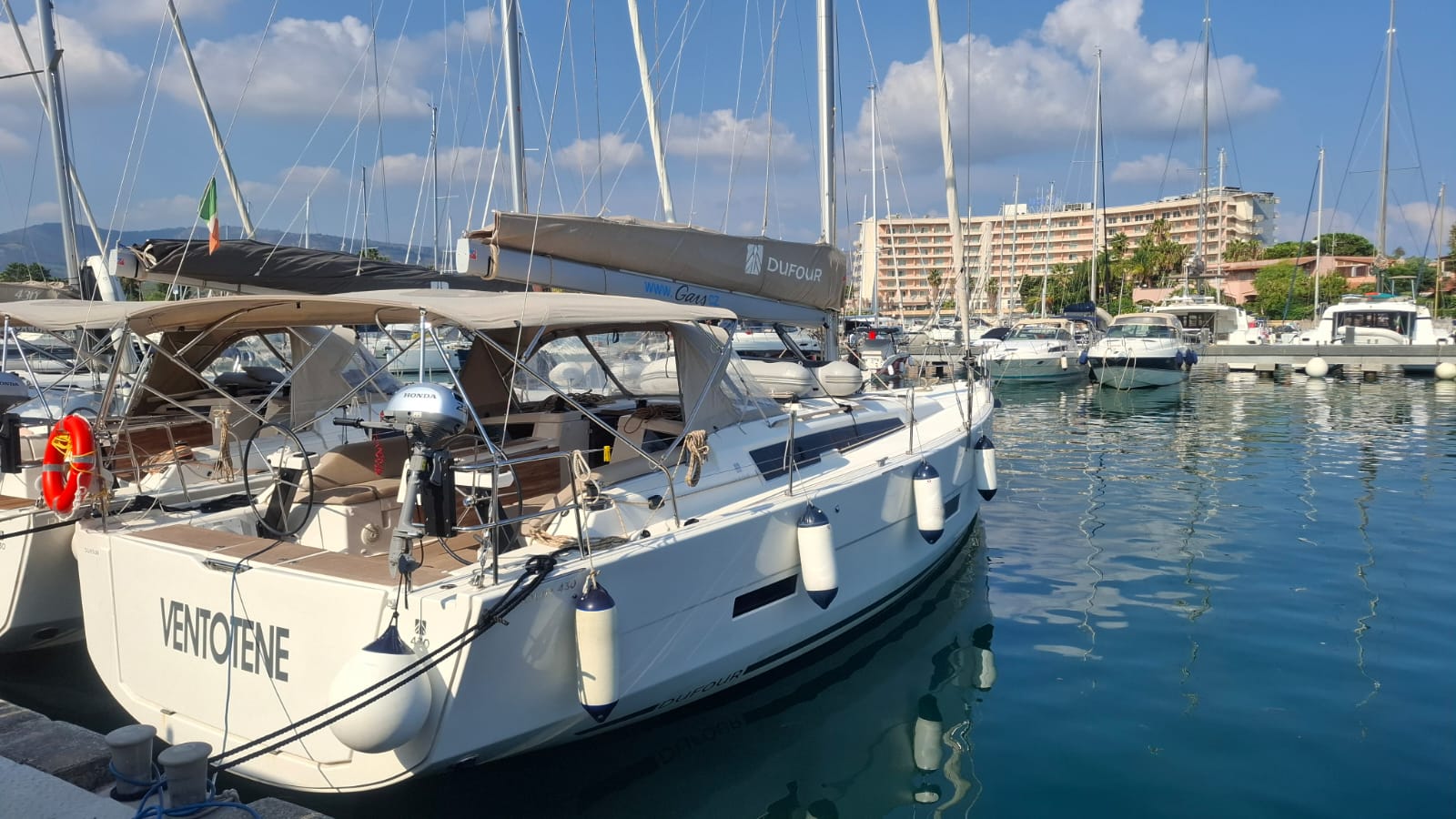 Dufour 430 GL — photo 1