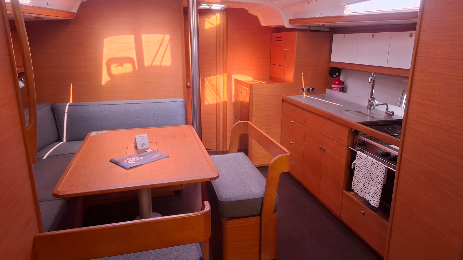 Dufour 430 GL — photo 7