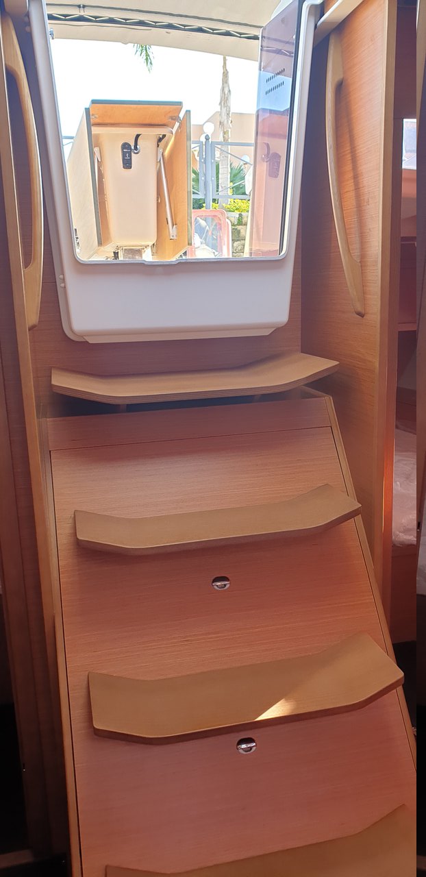Dufour 470 - 4 + 1 cab. — photo 8
