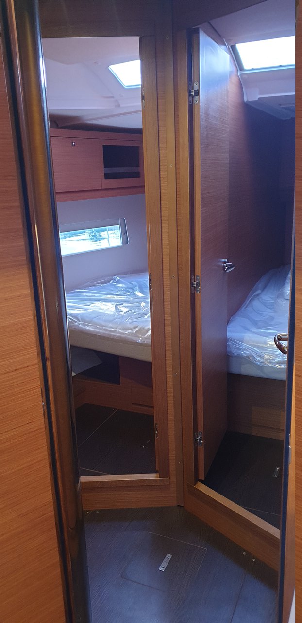Dufour 470 - 4 + 1 cab. — photo 13