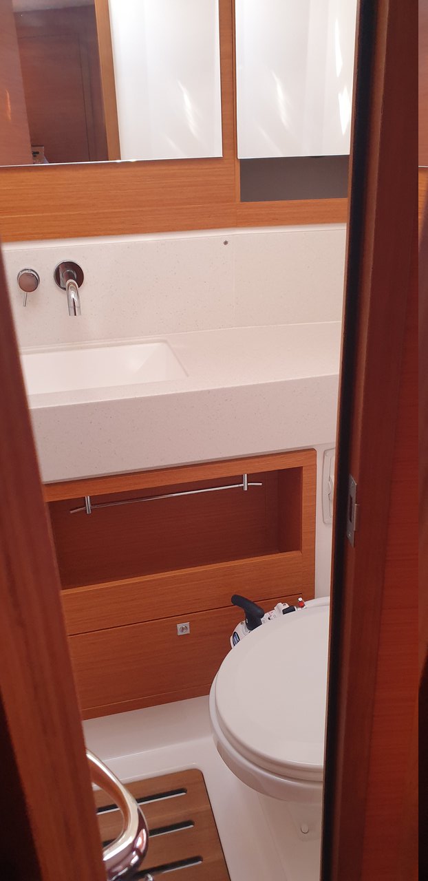 Dufour 470 - 4 + 1 cab. — photo 17