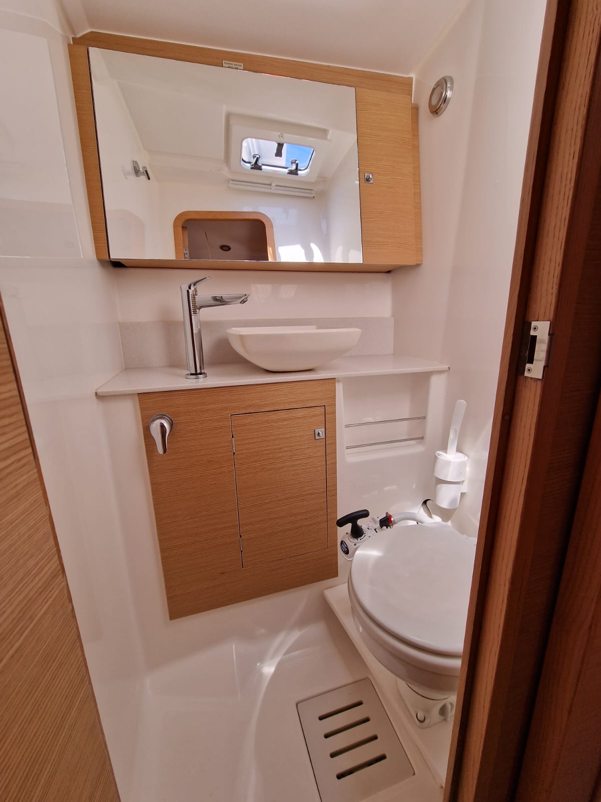 Dufour 520 GL — photo 8