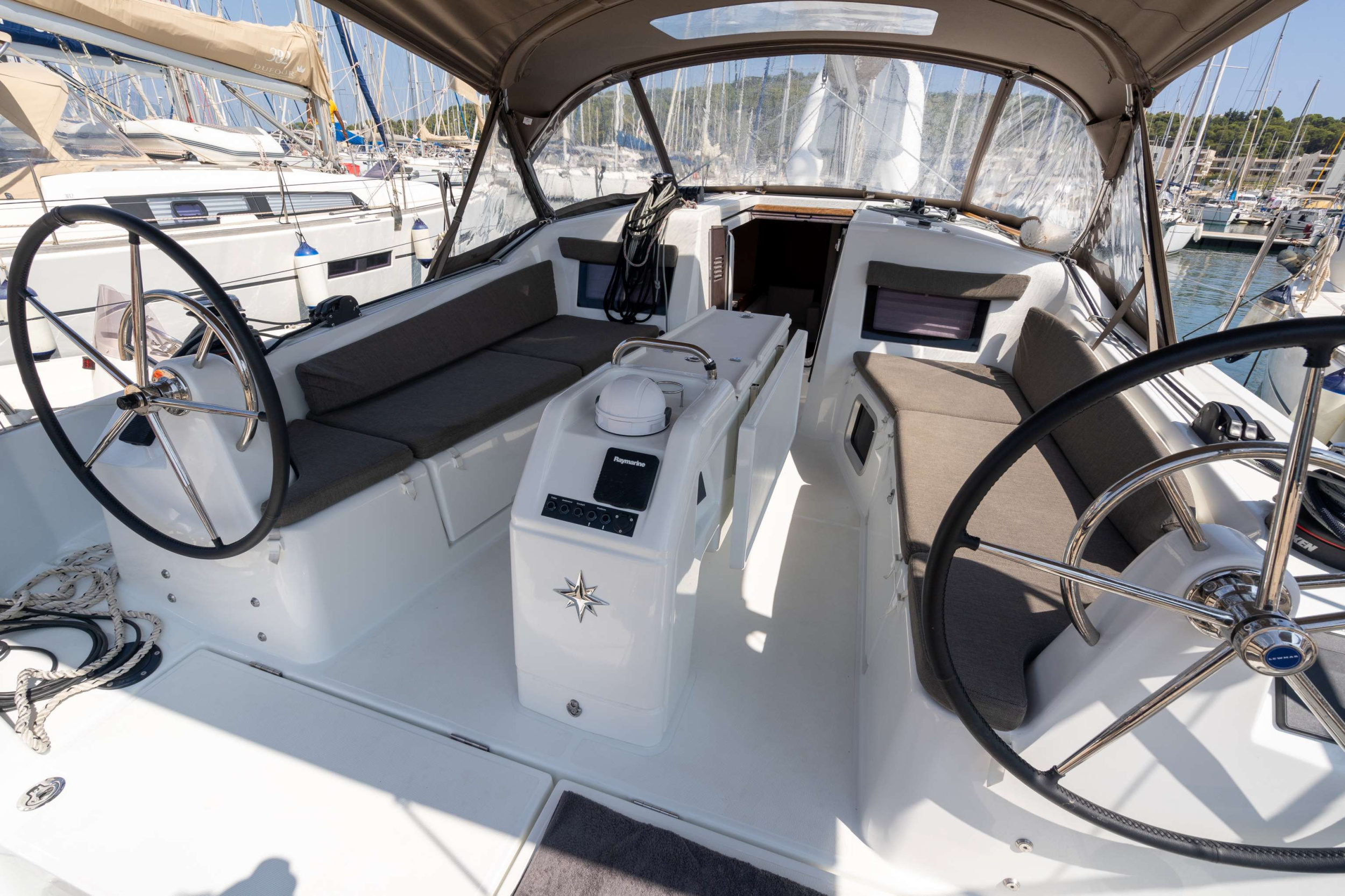 Sun Odyssey 410 - 3 cab. — photo 4