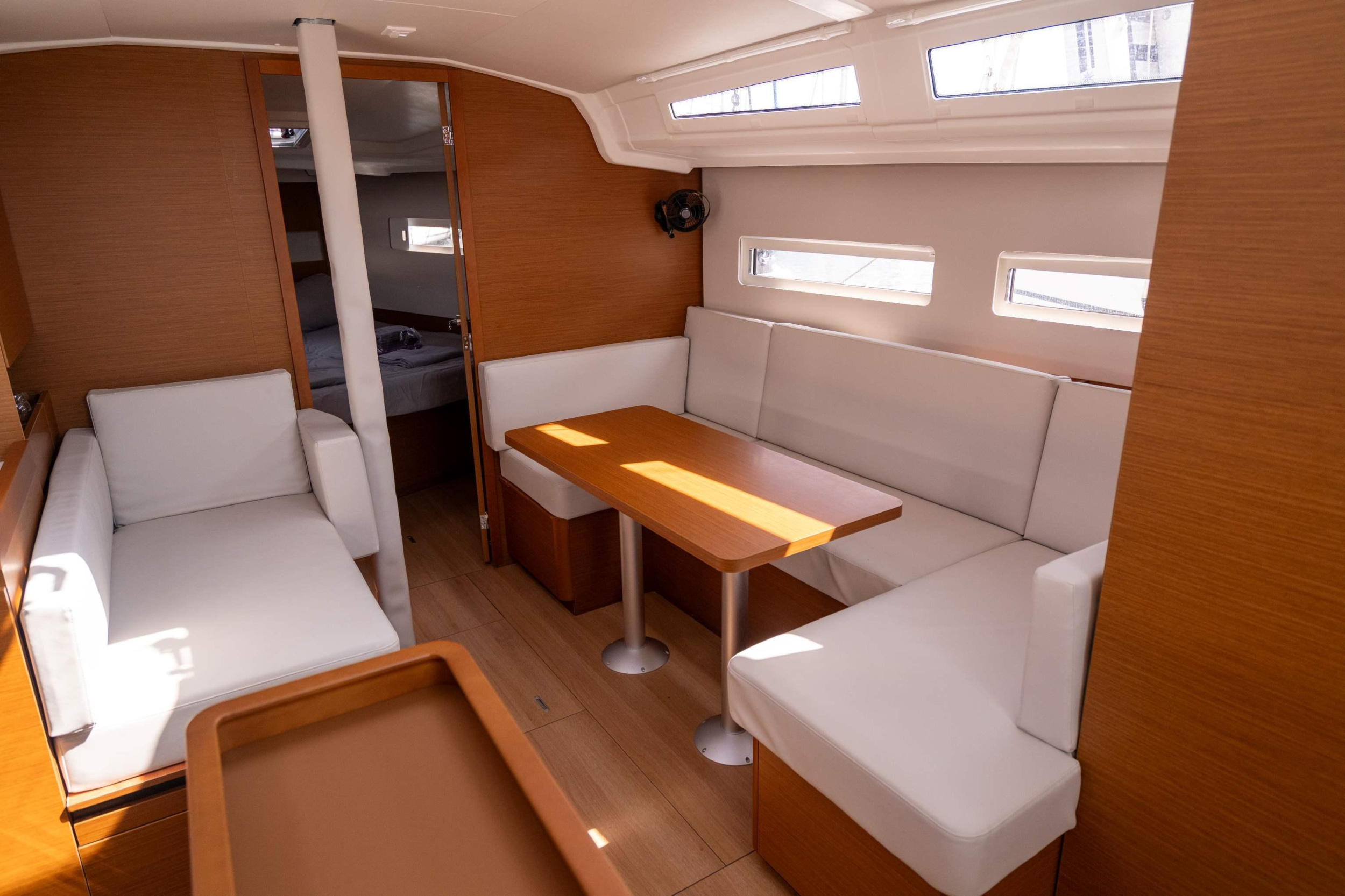 Sun Odyssey 410 - 3 cab. — photo 7
