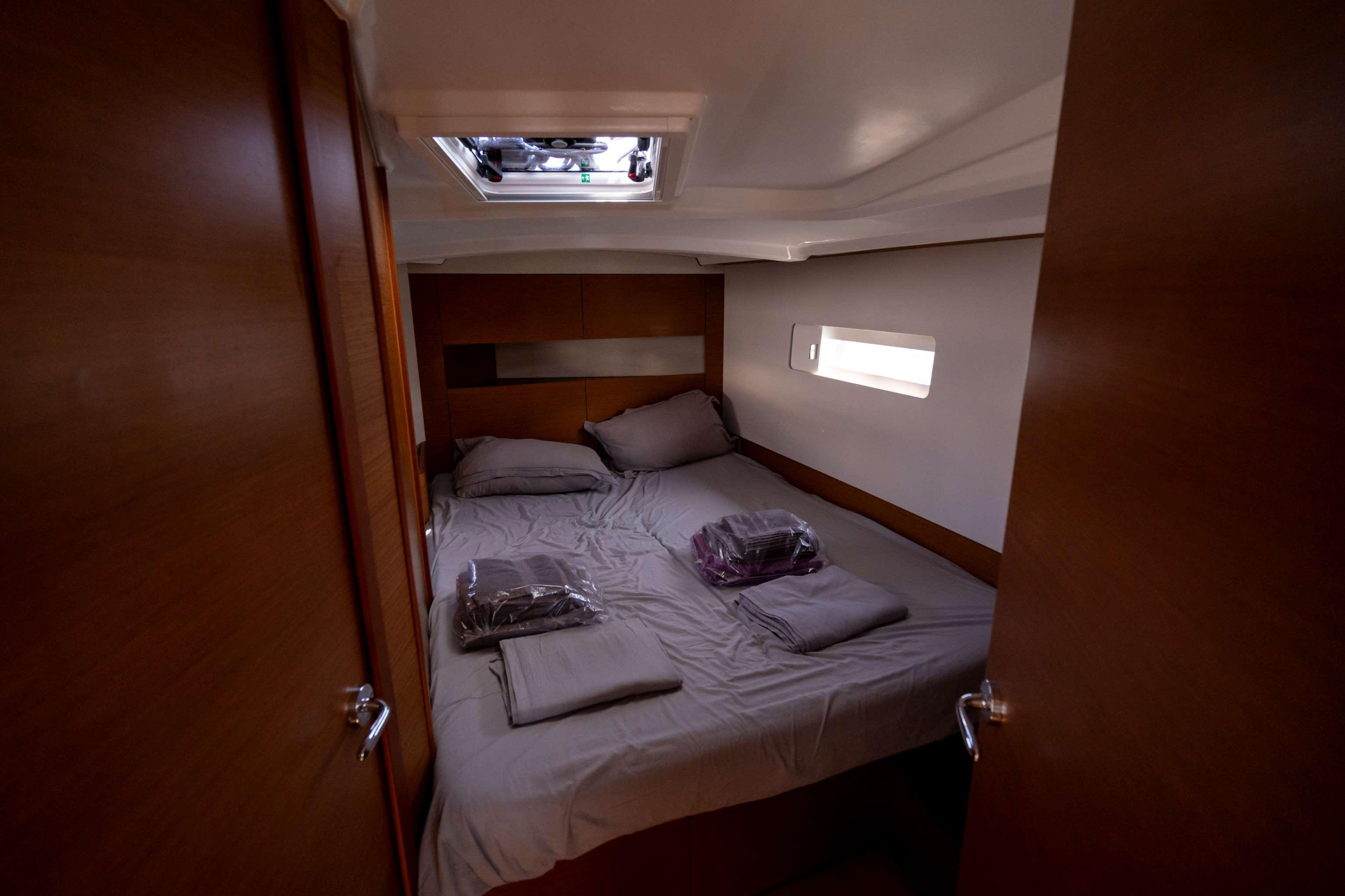 Sun Odyssey 410 - 3 cab. — photo 10