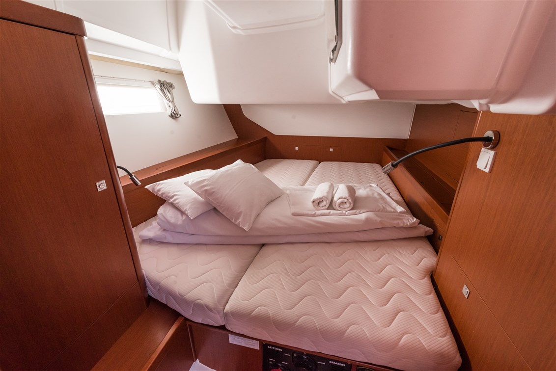 Oceanis 45 - 4 cab. — photo 27