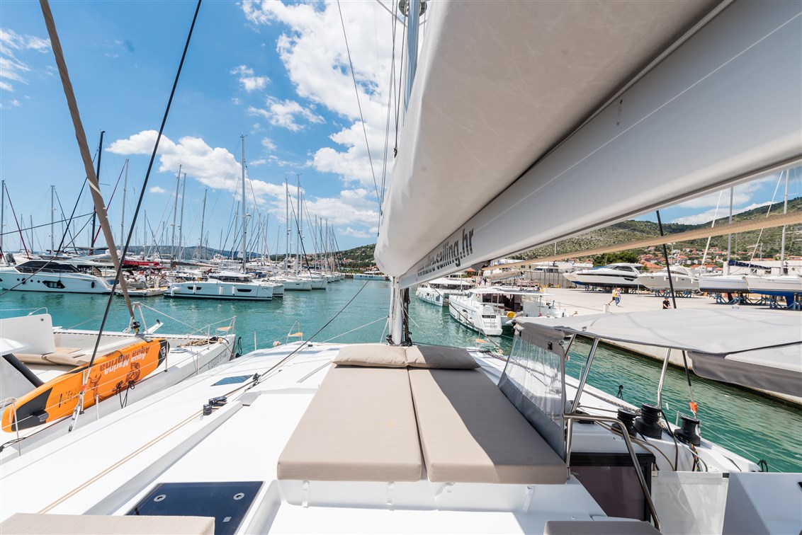Fountaine Pajot Saona 47 Quintet - 5 + 1 cab. — photo 14