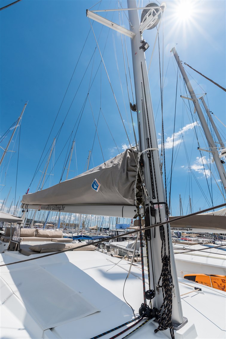 Fountaine Pajot Saona 47 Quintet - 5 + 1 cab. — photo 20