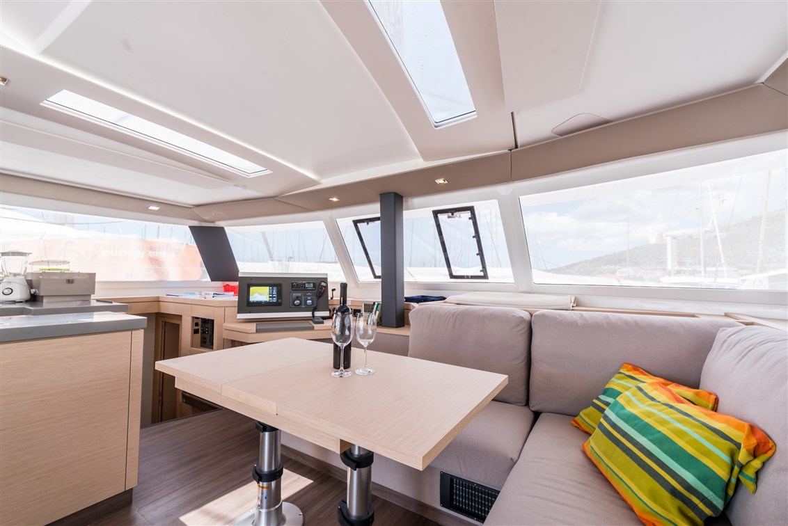 Fountaine Pajot Saona 47 Quintet - 5 + 1 cab. — photo 25