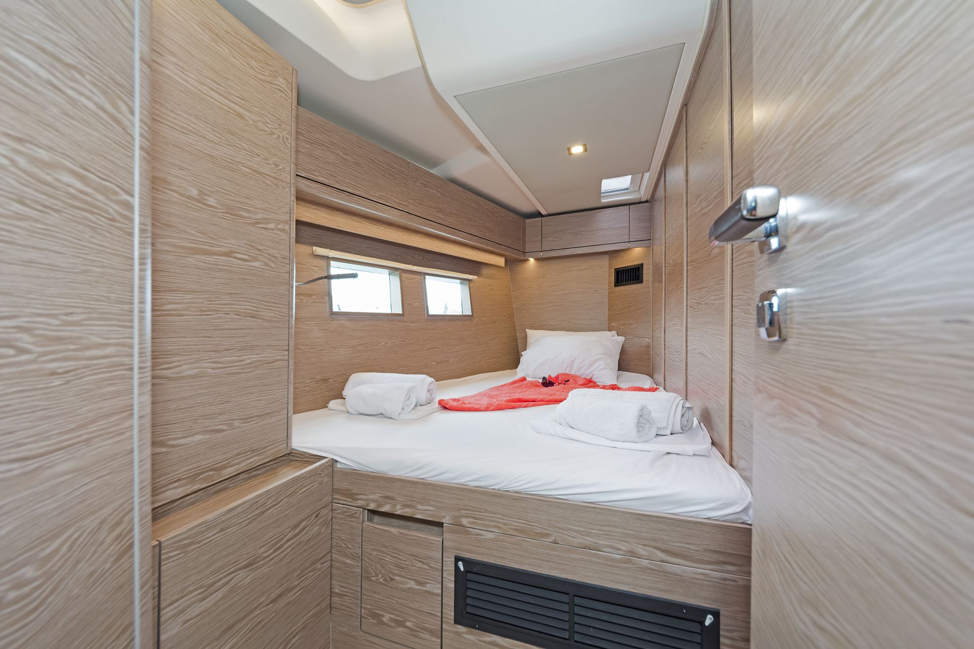 Hanse 548 - 4 + 1 cab. — photo 15