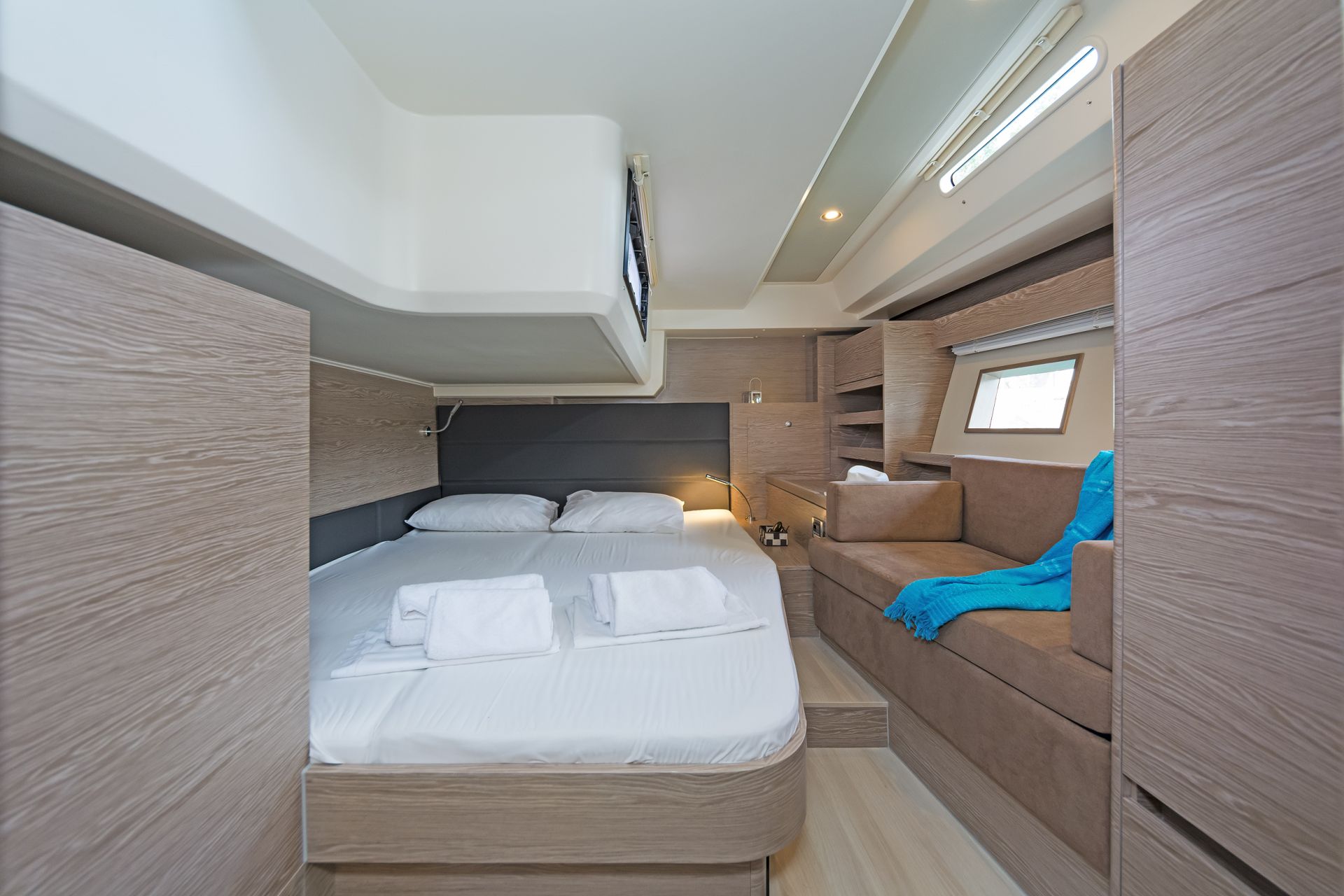 Hanse 548 - 4 + 1 cab. — photo 16