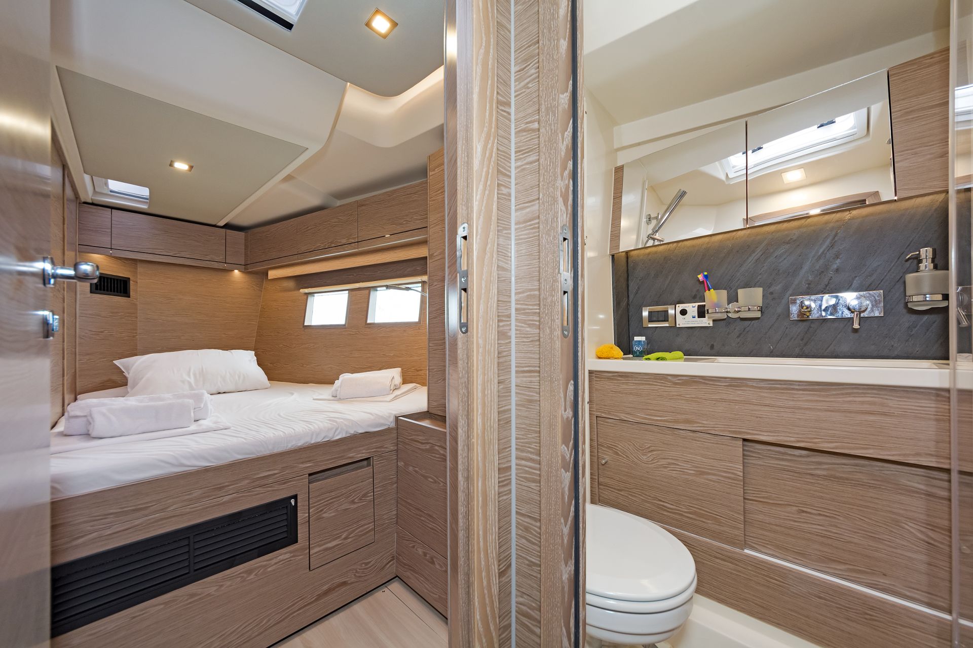 Hanse 548 - 4 + 1 cab. — photo 18