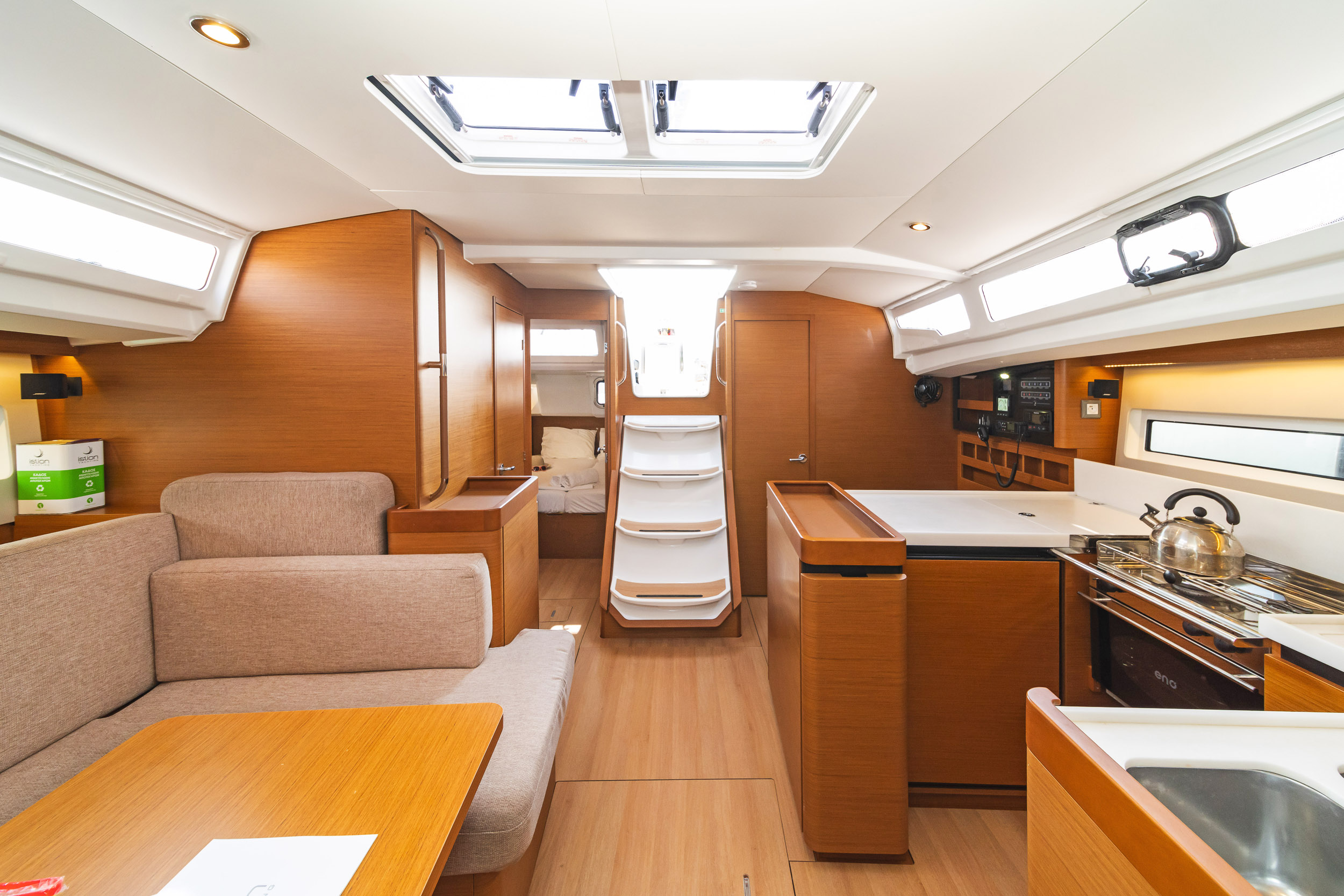 Sun Odyssey 440 - 4 cab. — photo 3