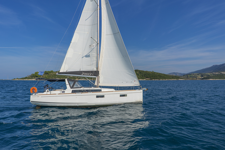 Oceanis 38.1 — photo 5