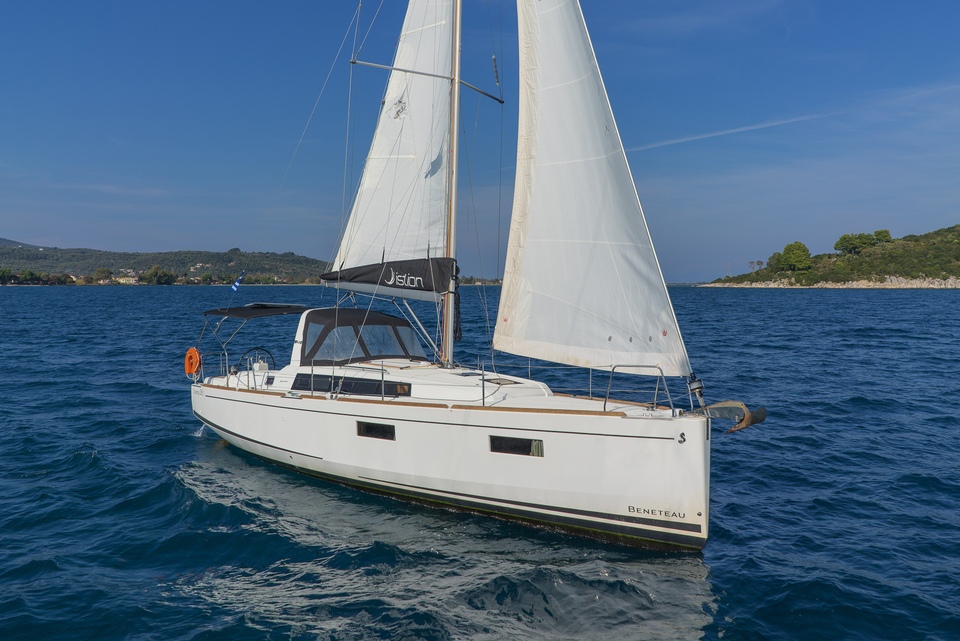 Oceanis 38.1 — photo 6