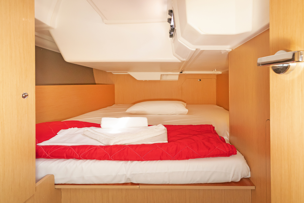Oceanis 38.1 — photo 15