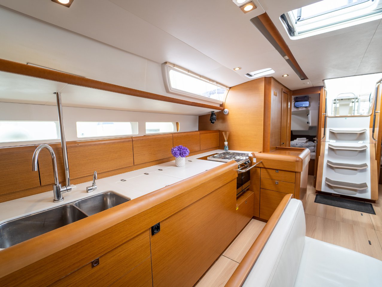Sun Odyssey 519 - 5 cab. — photo 12
