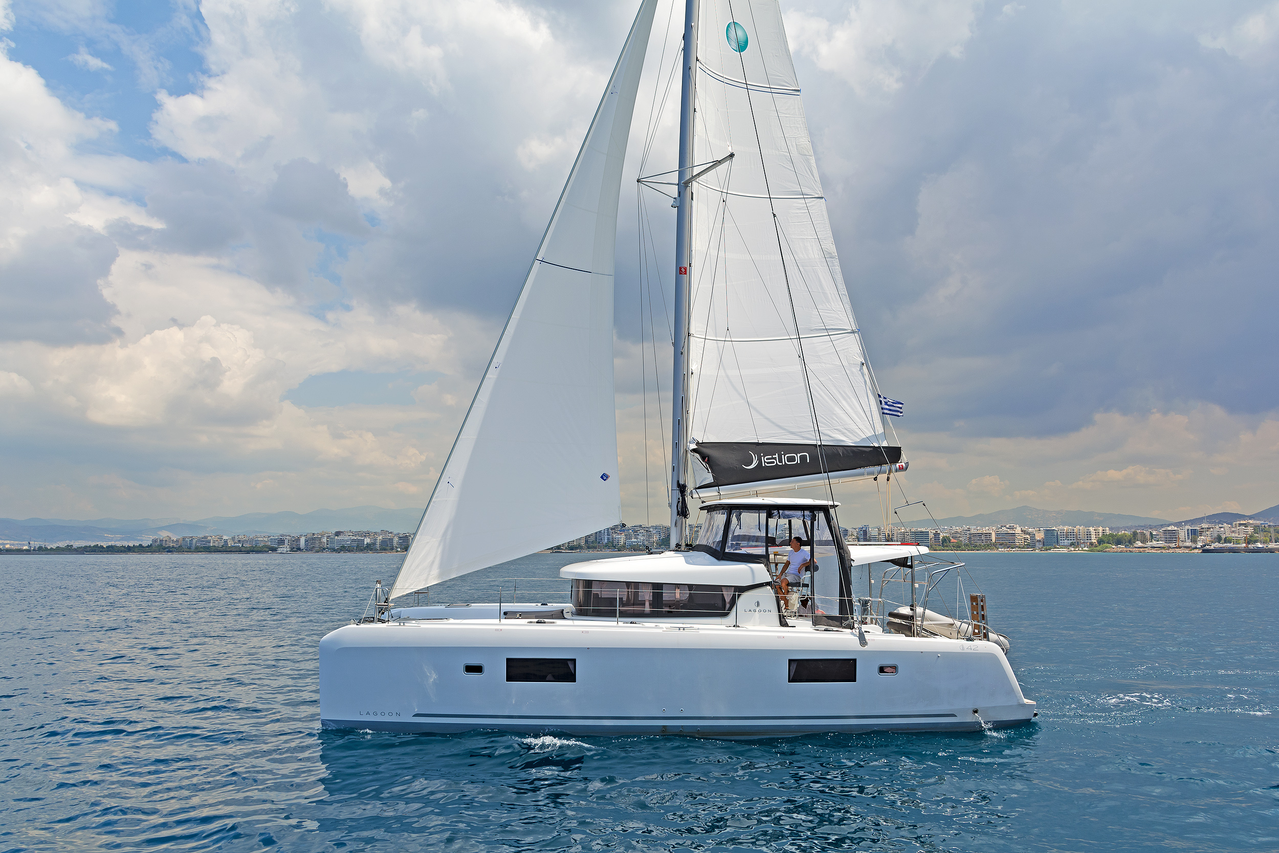 Lagoon 42 - 4 + 2 cab. — photo 5