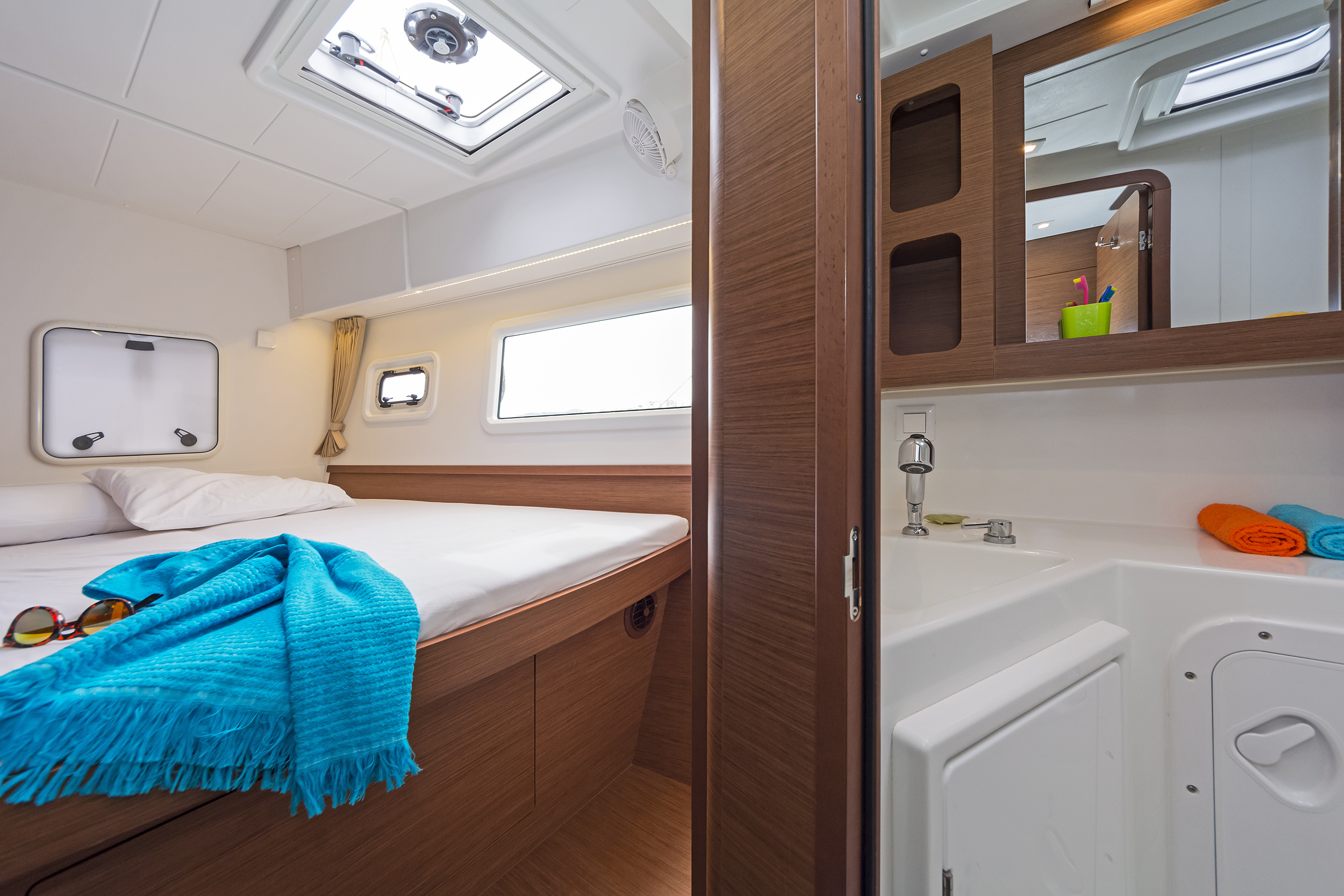 Lagoon 42 - 4 + 2 cab. — photo 11