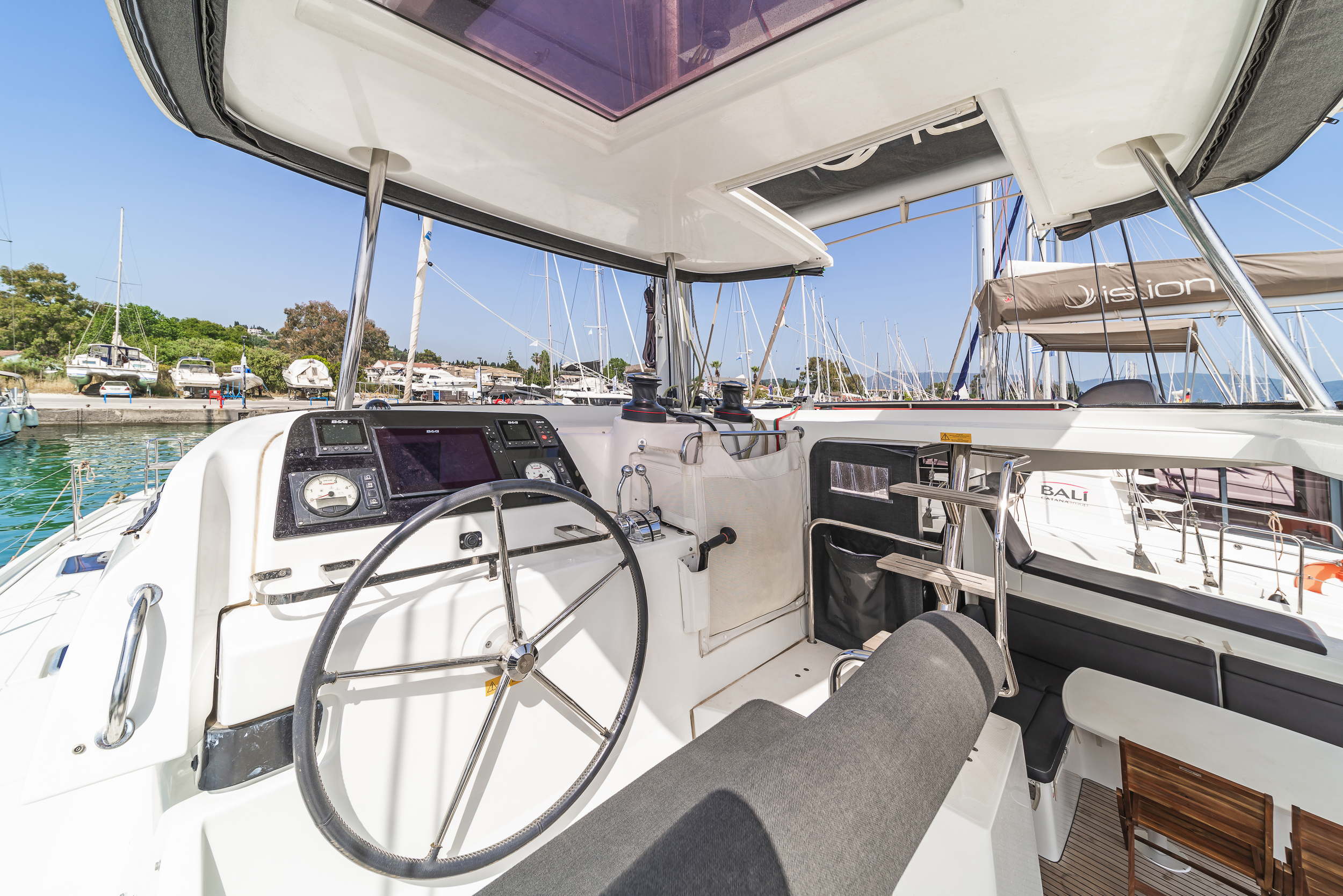 Lagoon 42 - 4 + 2 cab. — photo 9