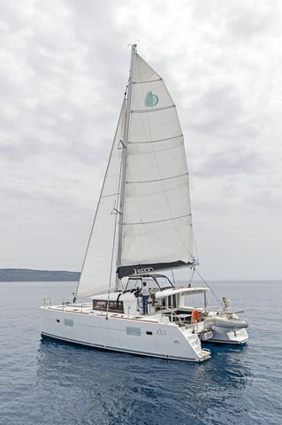 Lagoon 400 S2 - 4 + 2 cab. — photo 24