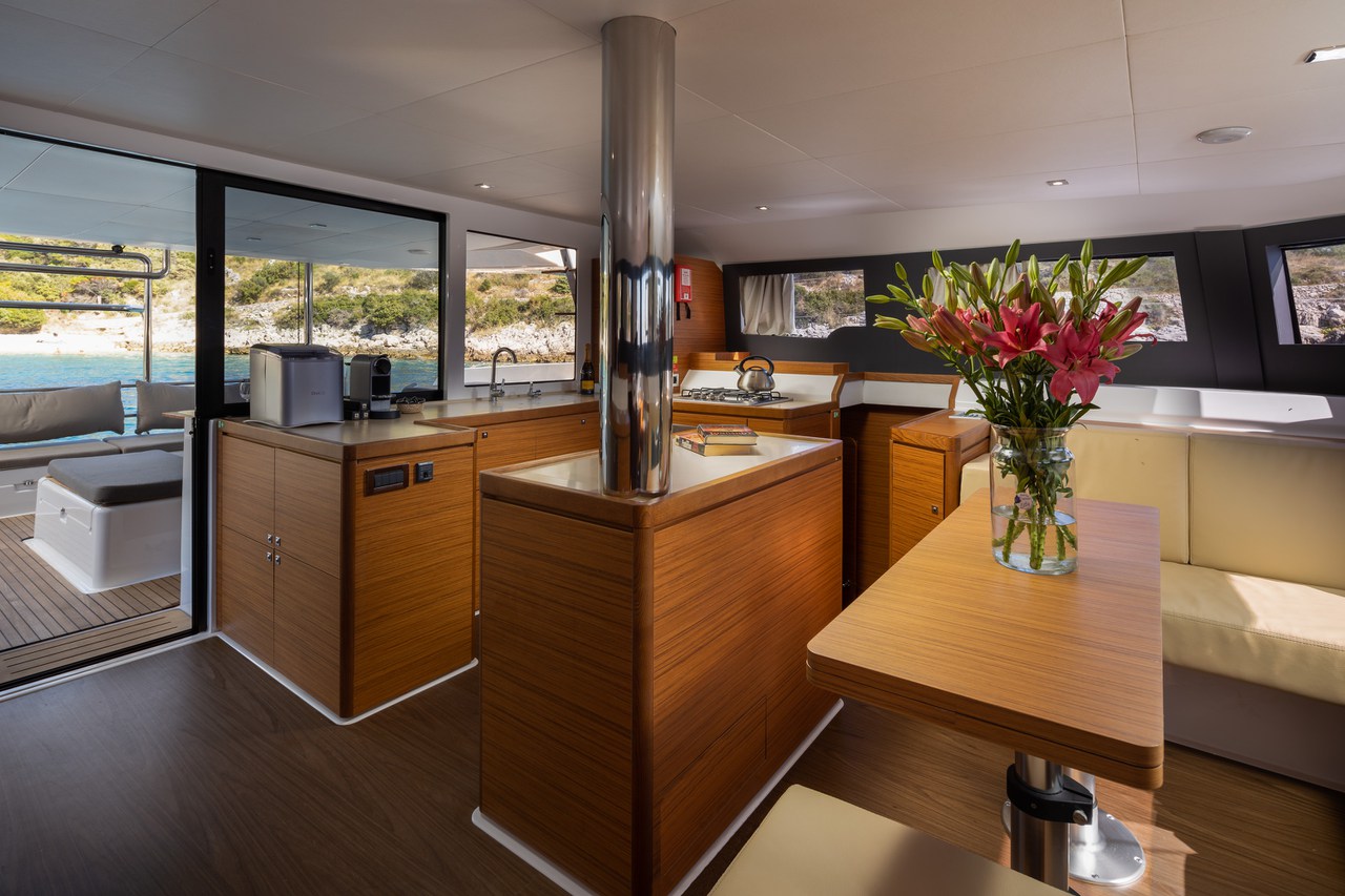 Dufour 48 Catamaran - 5 + 1 cab. — photo 22