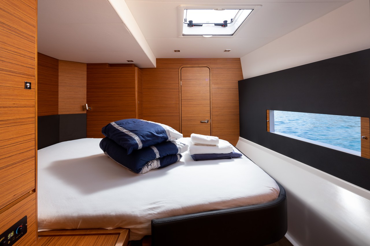 Dufour 48 Catamaran - 5 + 1 cab. — photo 25