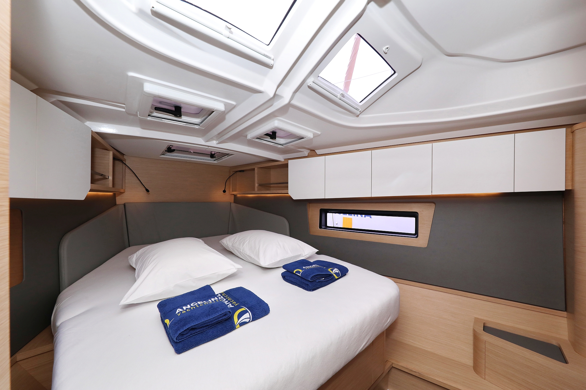 Dufour 41 - 3 cab. — photo 26