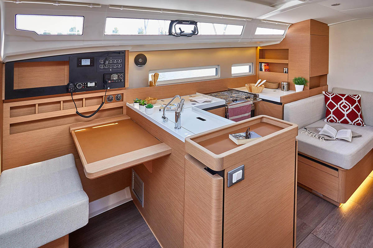 Sun Odyssey 410 - 3 cab. — photo 13
