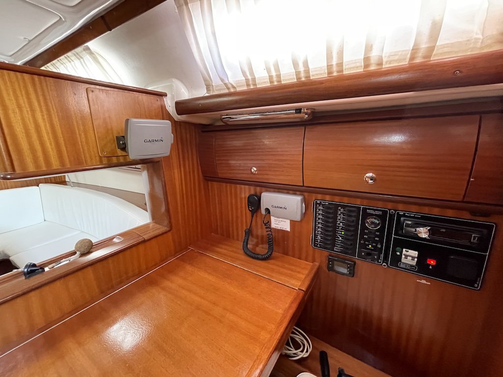 Bavaria 44 — photo 12