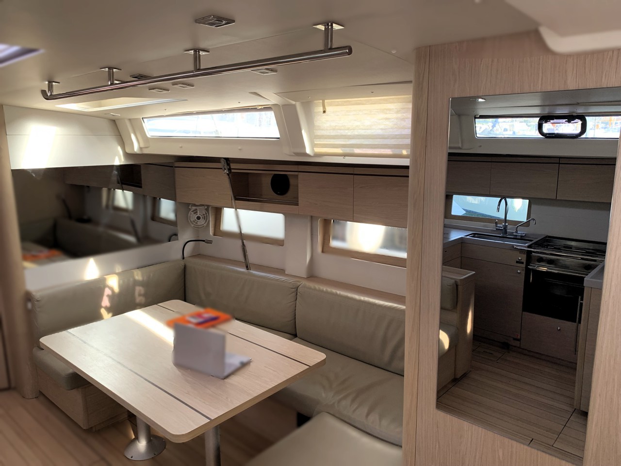 Oceanis 51.1 - 5 + 1 cab. — photo 8